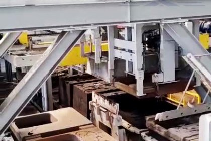 全自動水平無箱造型生產(chǎn)線-1